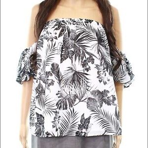 Ro & De Cold Shoulder Top